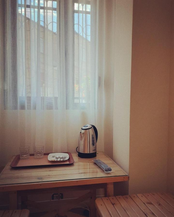 At Pikotiko'S - Korca City Rooms For Rent Exterior photo