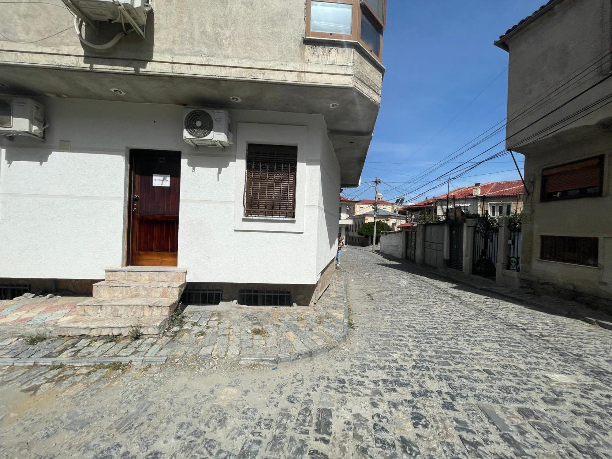 At Pikotiko'S - Korca City Rooms For Rent Exterior photo