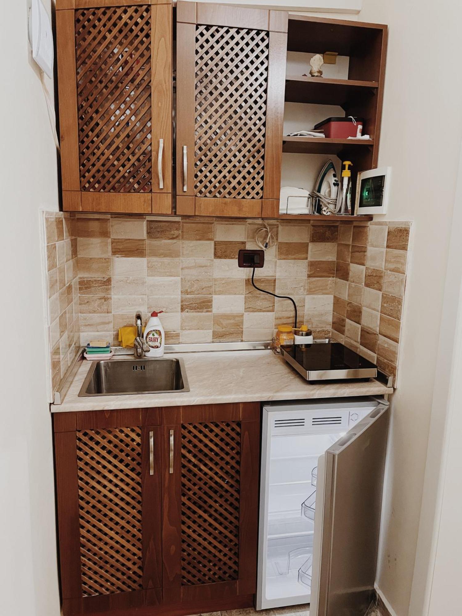 At Pikotiko'S - Korca City Rooms For Rent Exterior photo